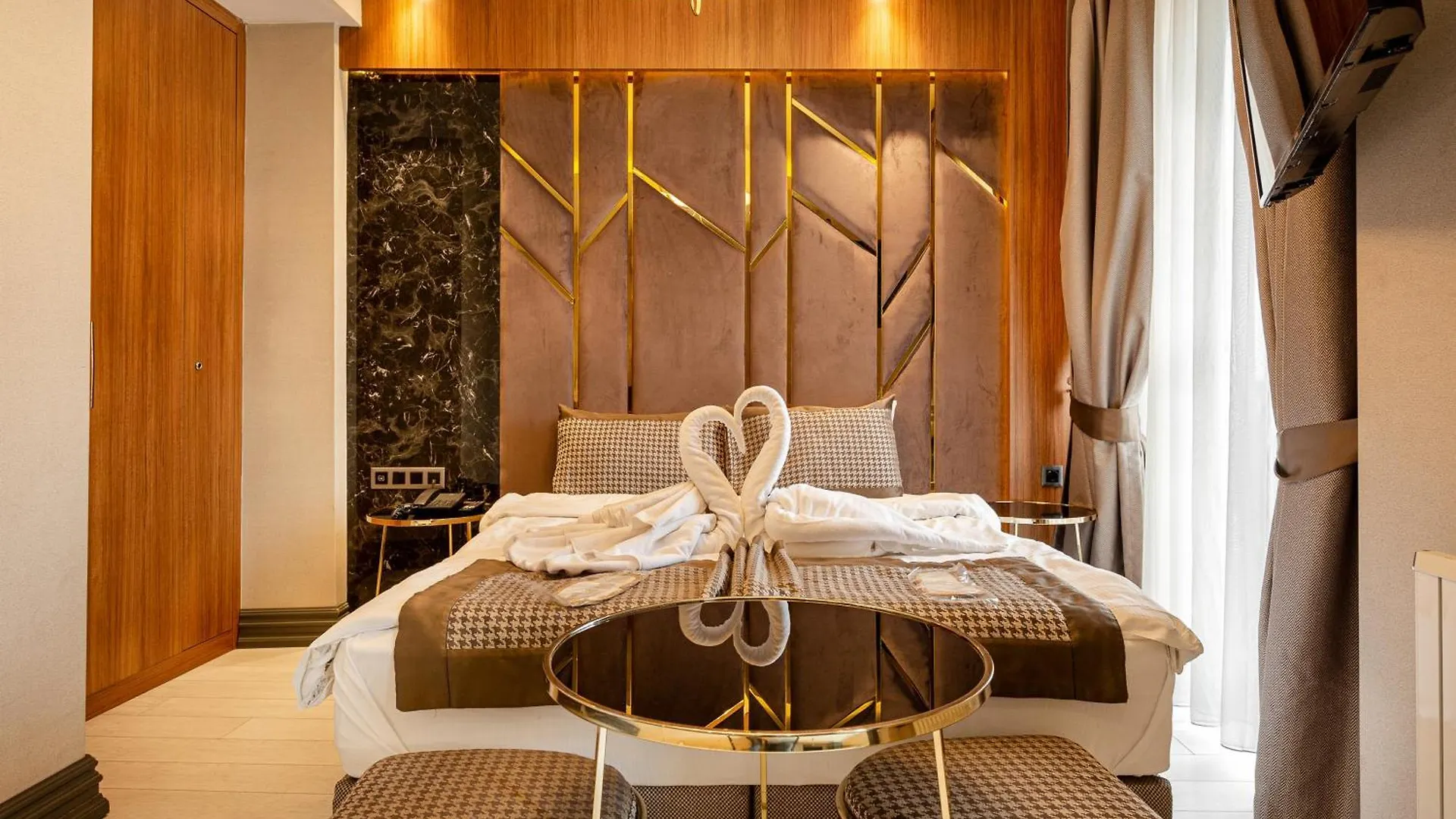 Contacts de Santra Hotel